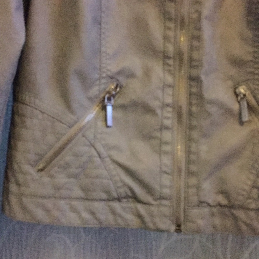 Faux leather jacket - Picture 2 of 6